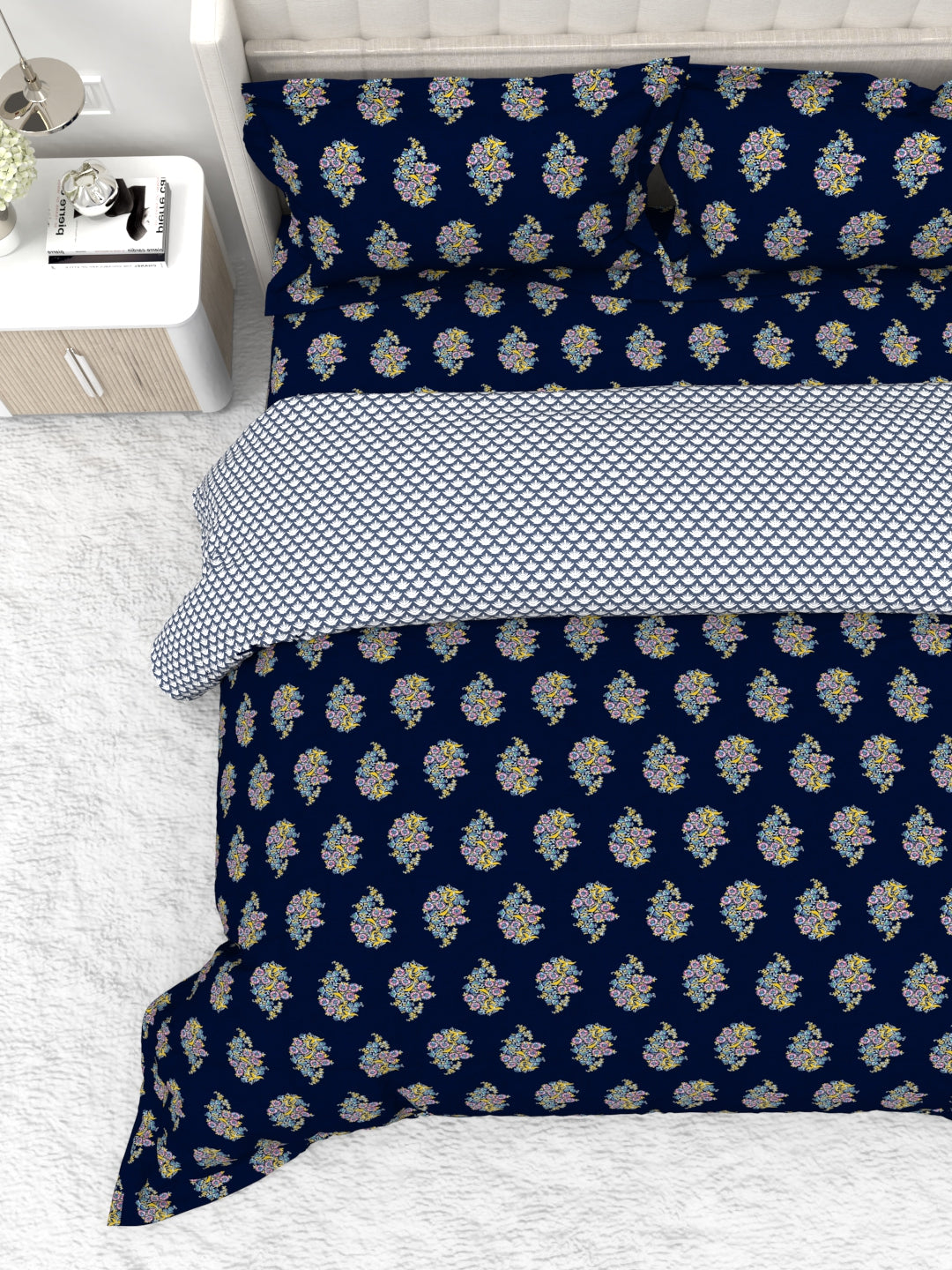 Shelton Combo of King Size Comforter with Bedsheet Set