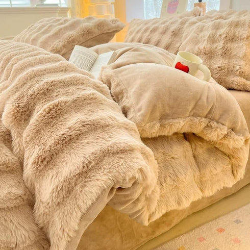 FAUX FUR WINTER QUILT KING SIZE