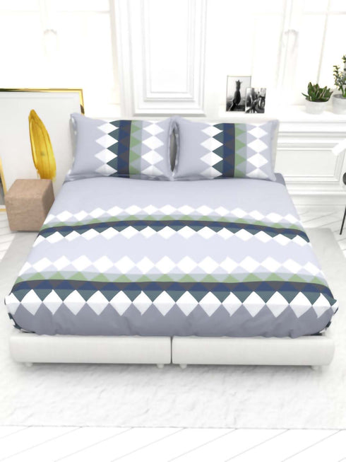 The White moss Cider Luxury Queen Size Bedsheet set with 2 Pillow Covers