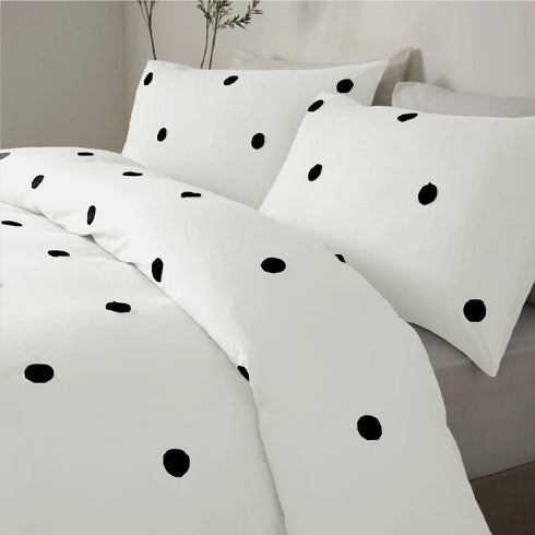 The White Moss Desert Rose Microfiber Winter Comforter With Pillow Covers