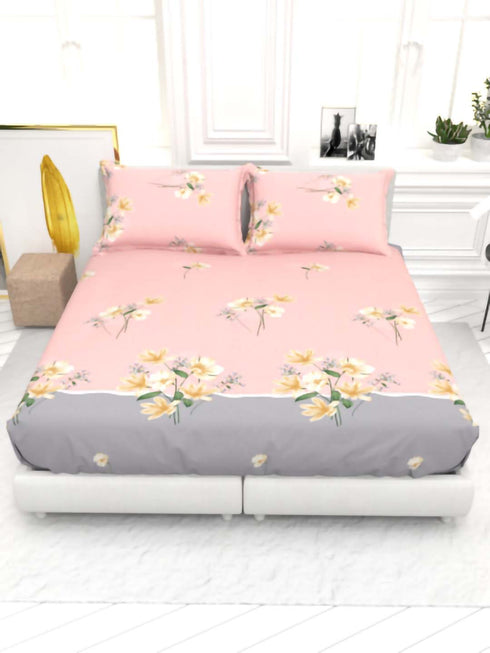 The White moss Cider Luxury Queen Size Bedsheet set with 2 Pillow Covers