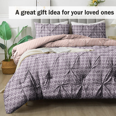 The White Moss Hannah Reversible Print Pinch Pleat AC Comforter With Pillow Cover