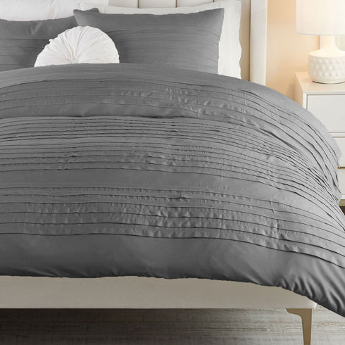 Dorm Pretty Pleats Double Bed Microfibre Comforter With 2 Pillow Covers- Easy care-Hypoallergenic