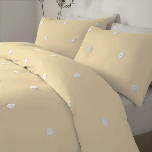 The White Moss Desert Rose Microfiber Winter Comforter With Pillow Covers
