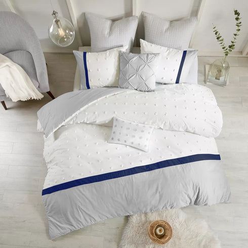 Kai Pom Pom Double Bed Microfiber Winter Comforter With 2 Pillow Covers