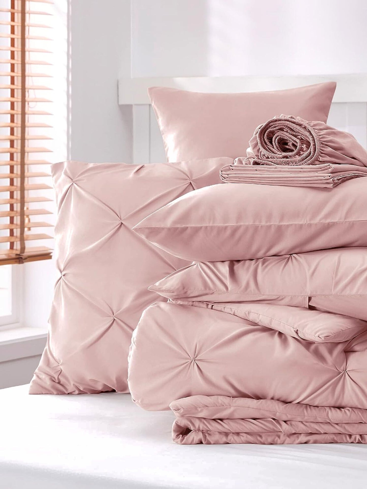 Marquis Pinch Pleat Comforter With Pillow Cover/s