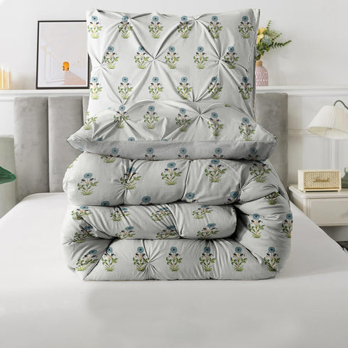 The White Moss Hannah Reversible Print Pinch Pleat AC Comforter With Pillow Cover