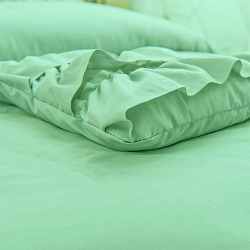 River Ruffles Double Bed Microfibre Comforter With 2 Pillow Covers- Easy care-Hypoallergenic