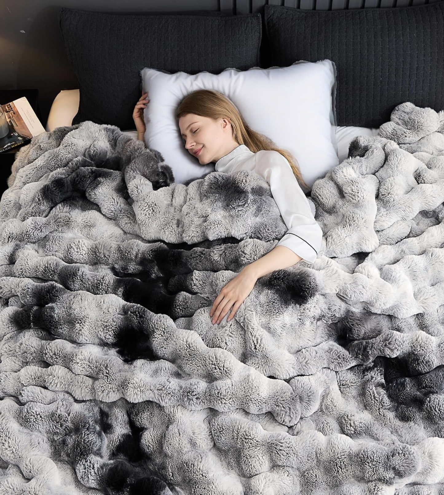 Rabbit Fur Faux Plush Winter Quilt (King Size) - Grey