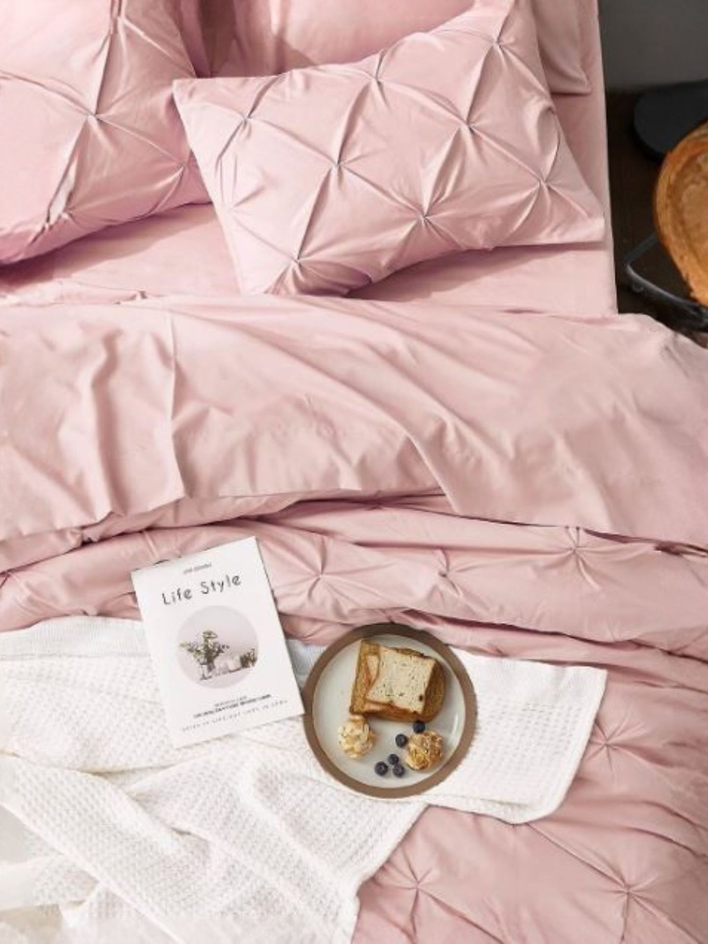 Marquis Pinch Pleat Comforter With Pillow Cover/s