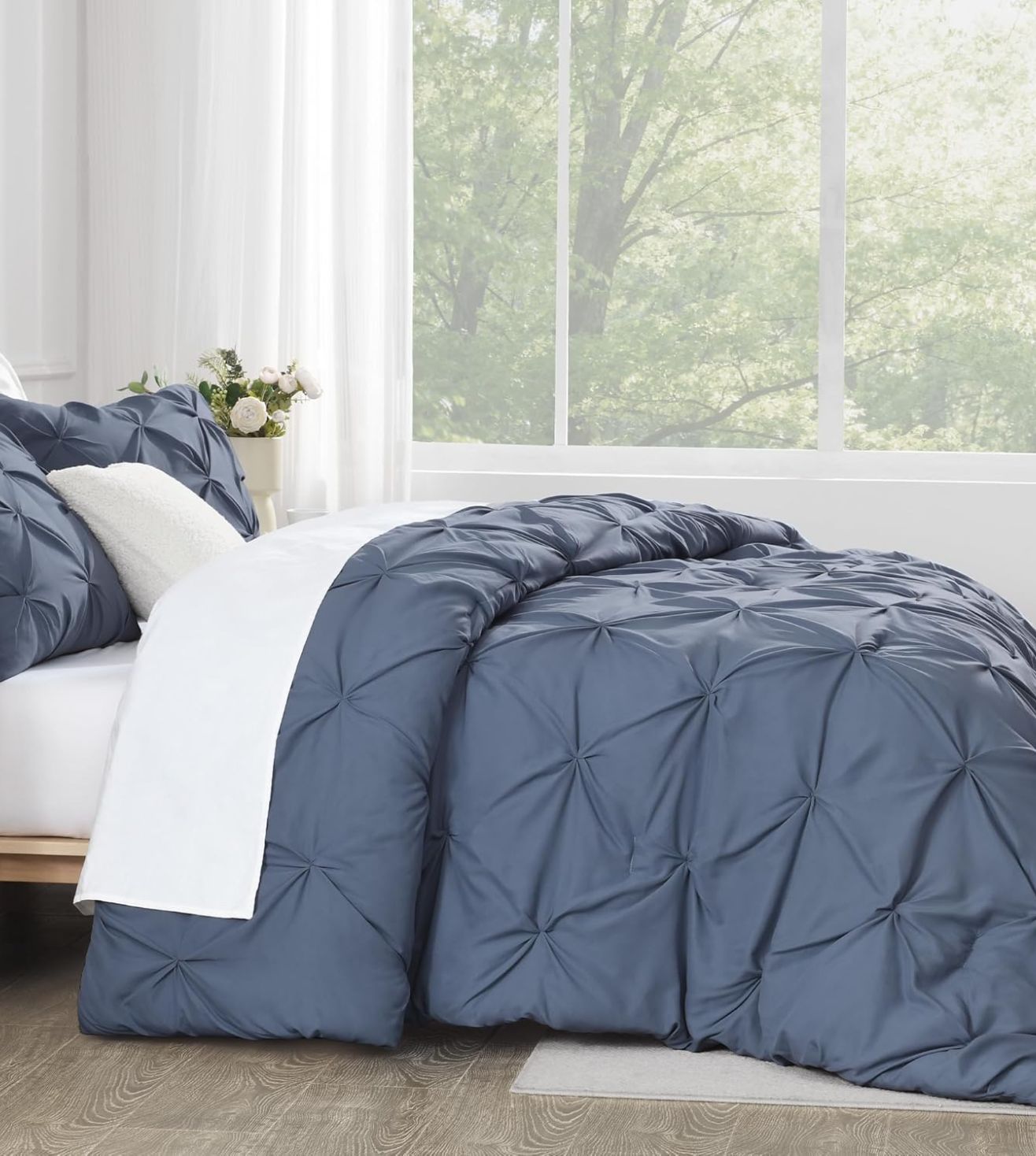 Dune Hand-Crafted Pin Tuck Comforter Set (400Tc Satin) - Blue