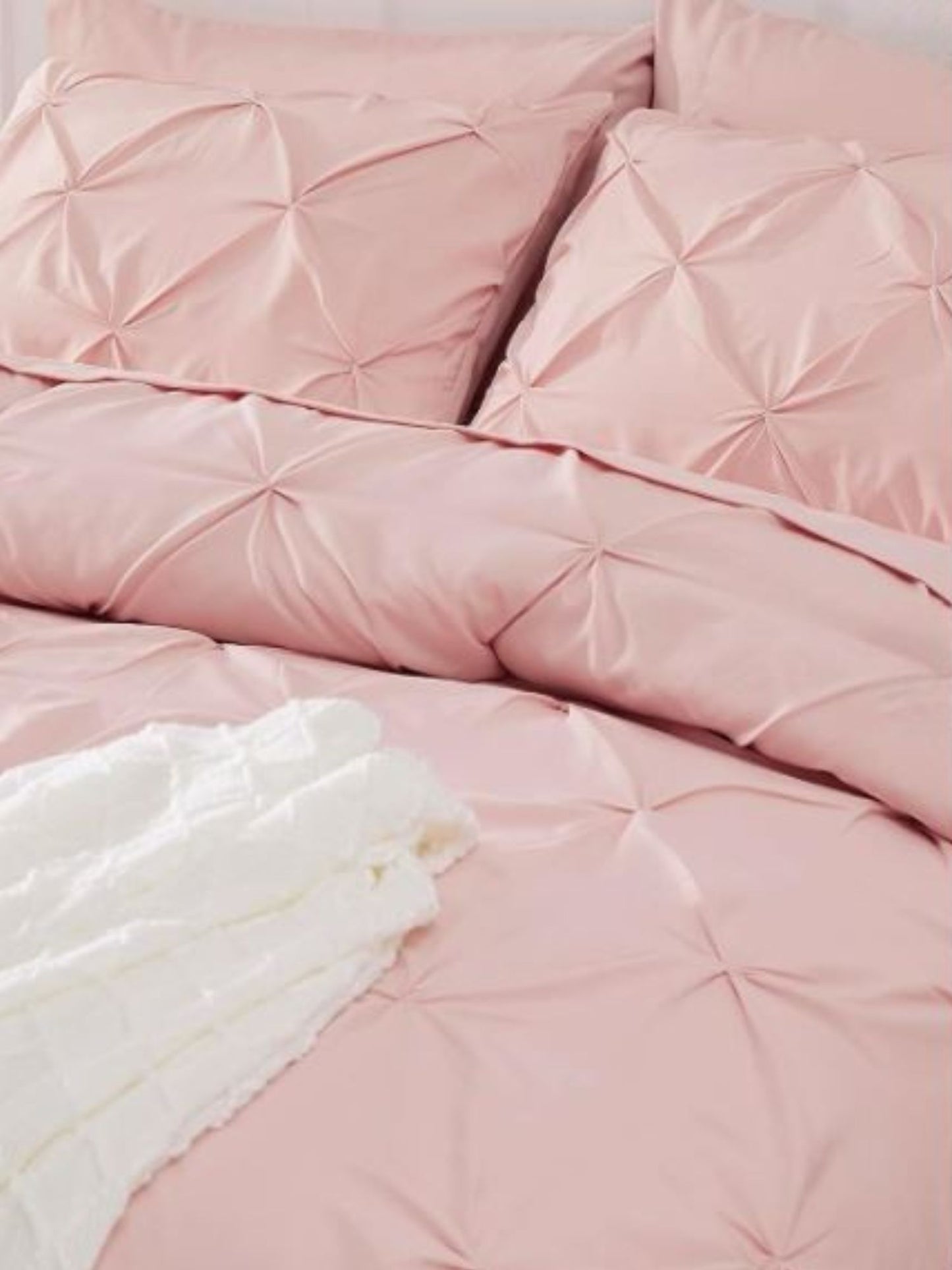 Marquis Pinch Pleat Comforter With Pillow Cover/s