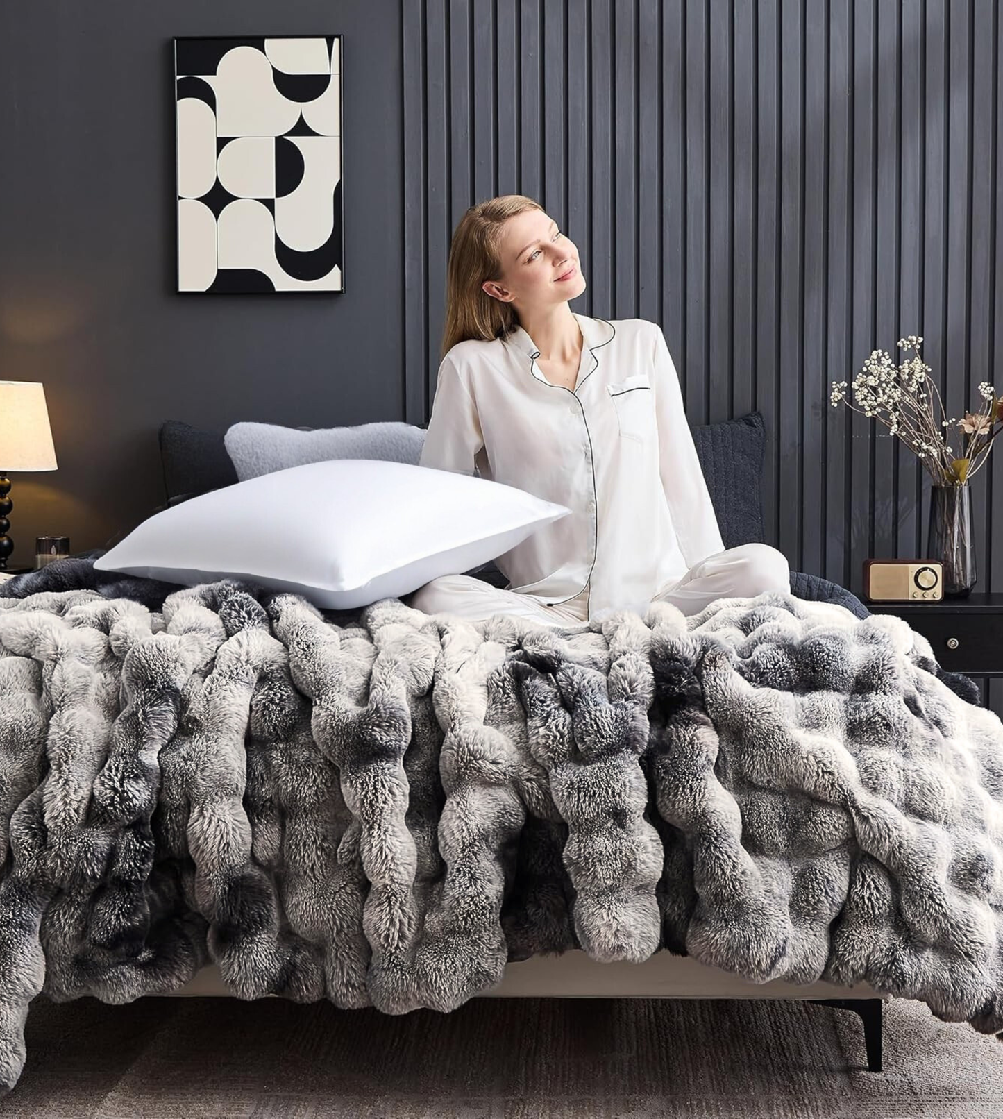Rabbit Fur Faux Plush Winter Quilt (King Size) - Grey