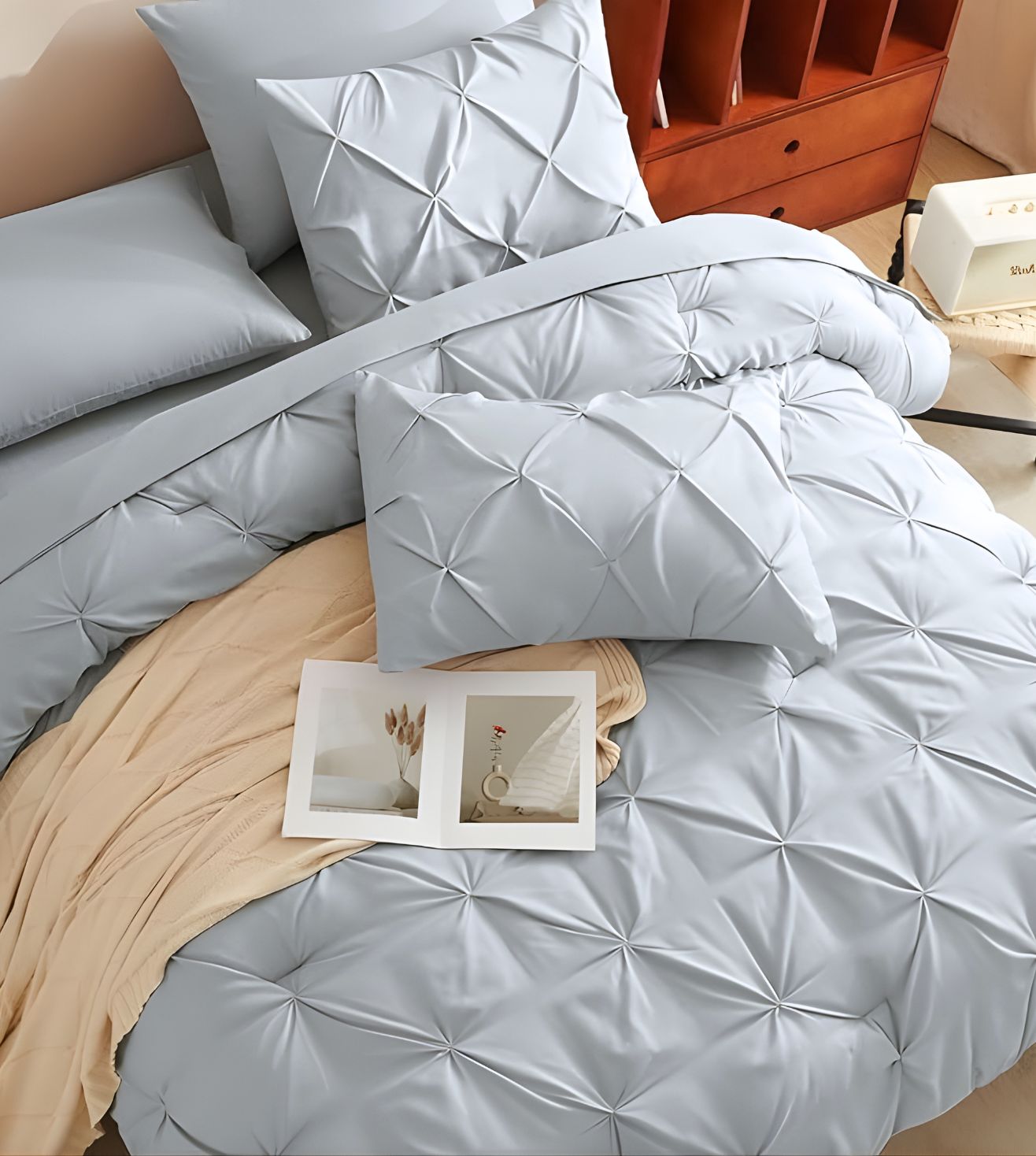 Marquis Pinch Pleat Comforter With Pillow Cover/s