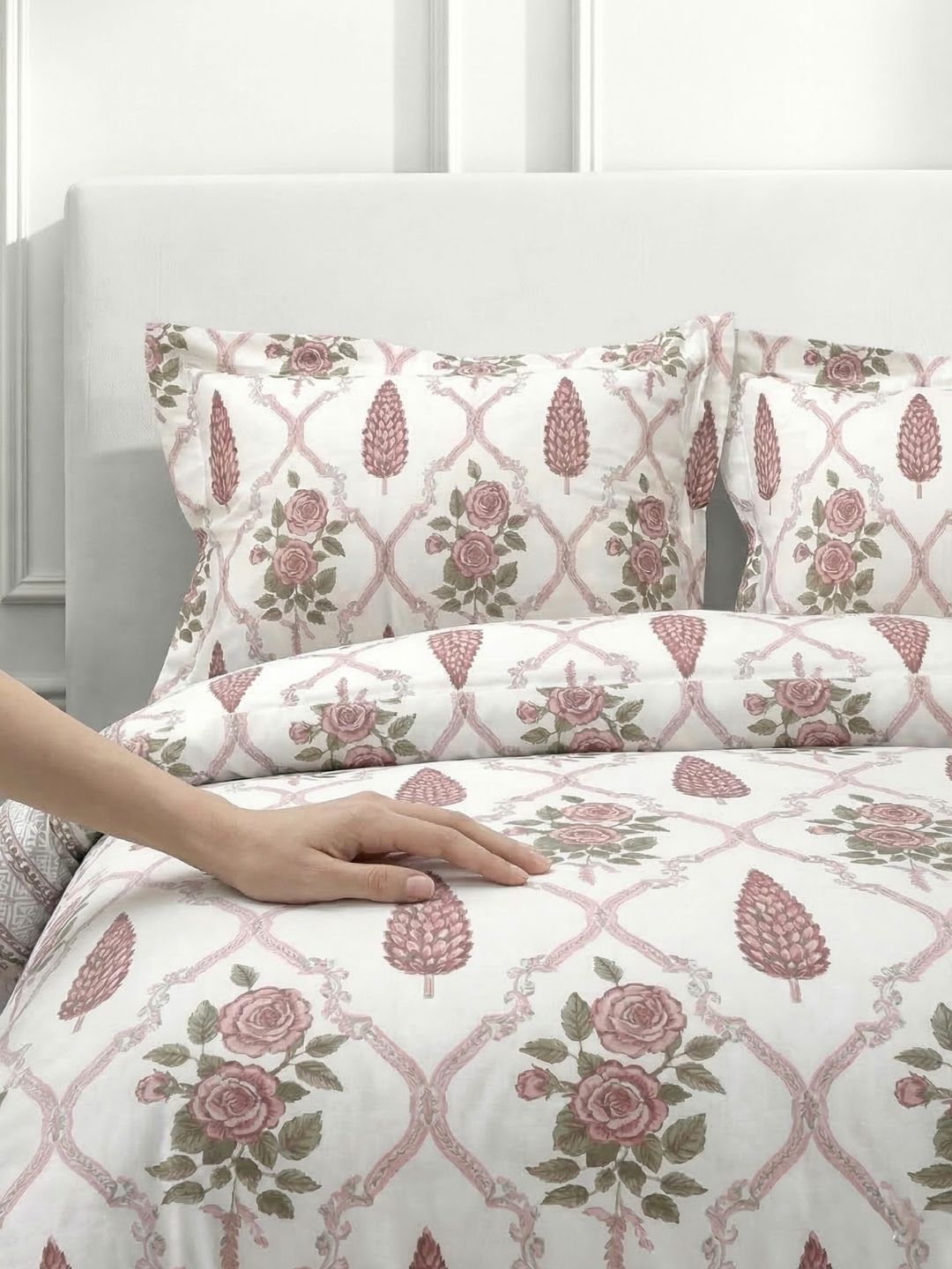 Pure Cotton King Size Bedsheet Set with 2 Pillow Covers - Ash Rose