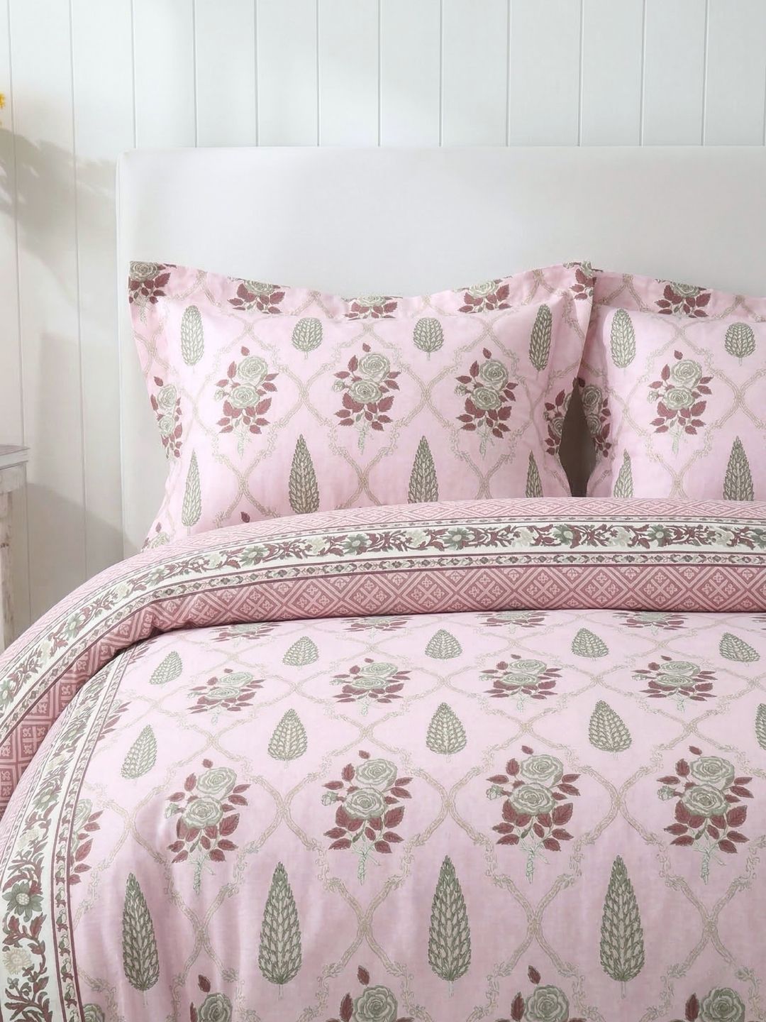 Pure Cotton King Size Bedsheet Set with 2 Pillow Covers - Blush Pink