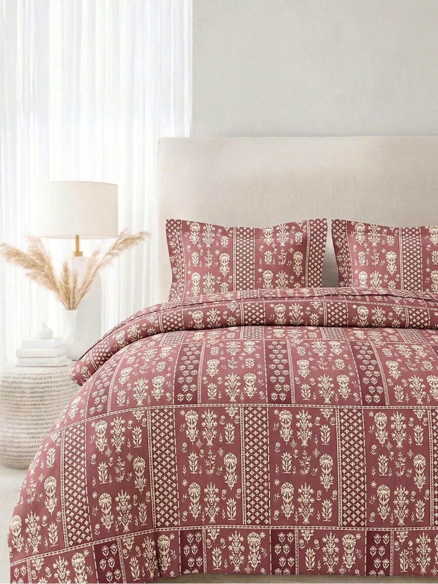 Blended Cotton Double Size Bedsheet with 2 Pillow Covers - Mughal Stripe Motif