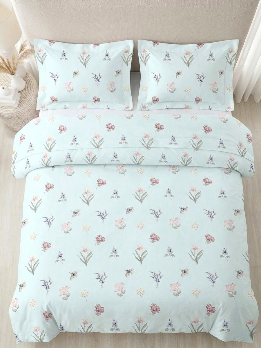 Blended Cotton Double Size Bedsheet with 2 Pillow Covers - Falling Fauna