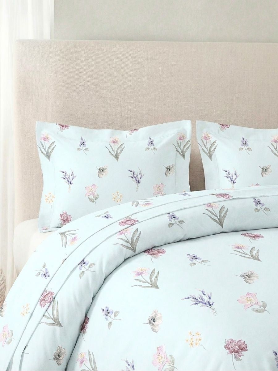 Blended Cotton Double Size Bedsheet with 2 Pillow Covers - Falling Fauna