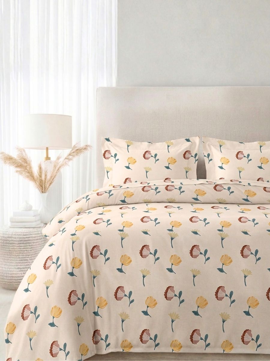 Blended Cotton Double Size Bedsheet with 2 Pillow Covers - Peach Blooms