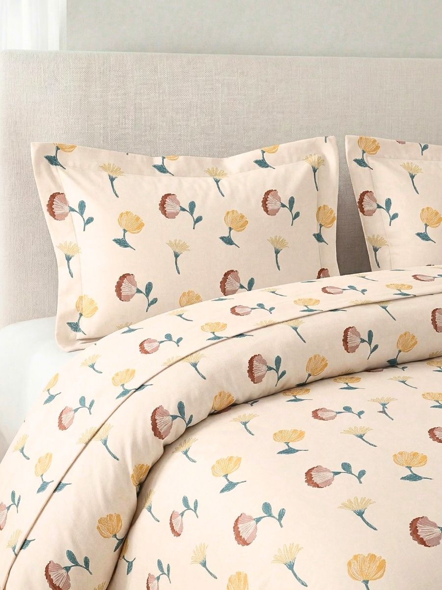 Blended Cotton Double Size Bedsheet with 2 Pillow Covers - Peach Blooms