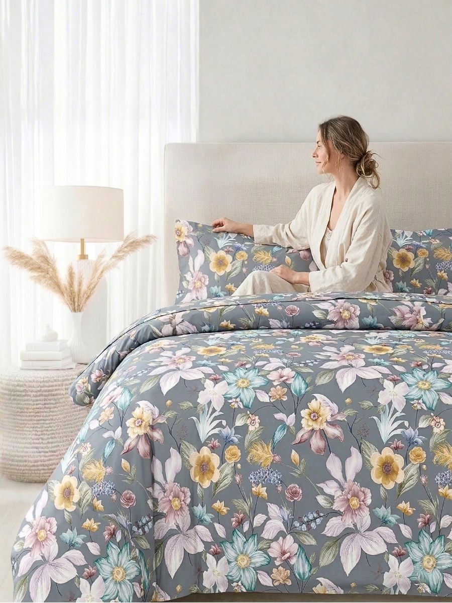 Blended Cotton Double Size Bedsheet with 2 Pillow Covers - Midnight Garden