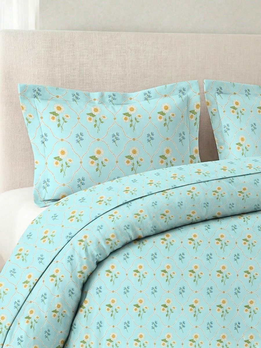 Blended Cotton Double Size Bedsheet with 2 Pillow Covers - Ditsy Daisy