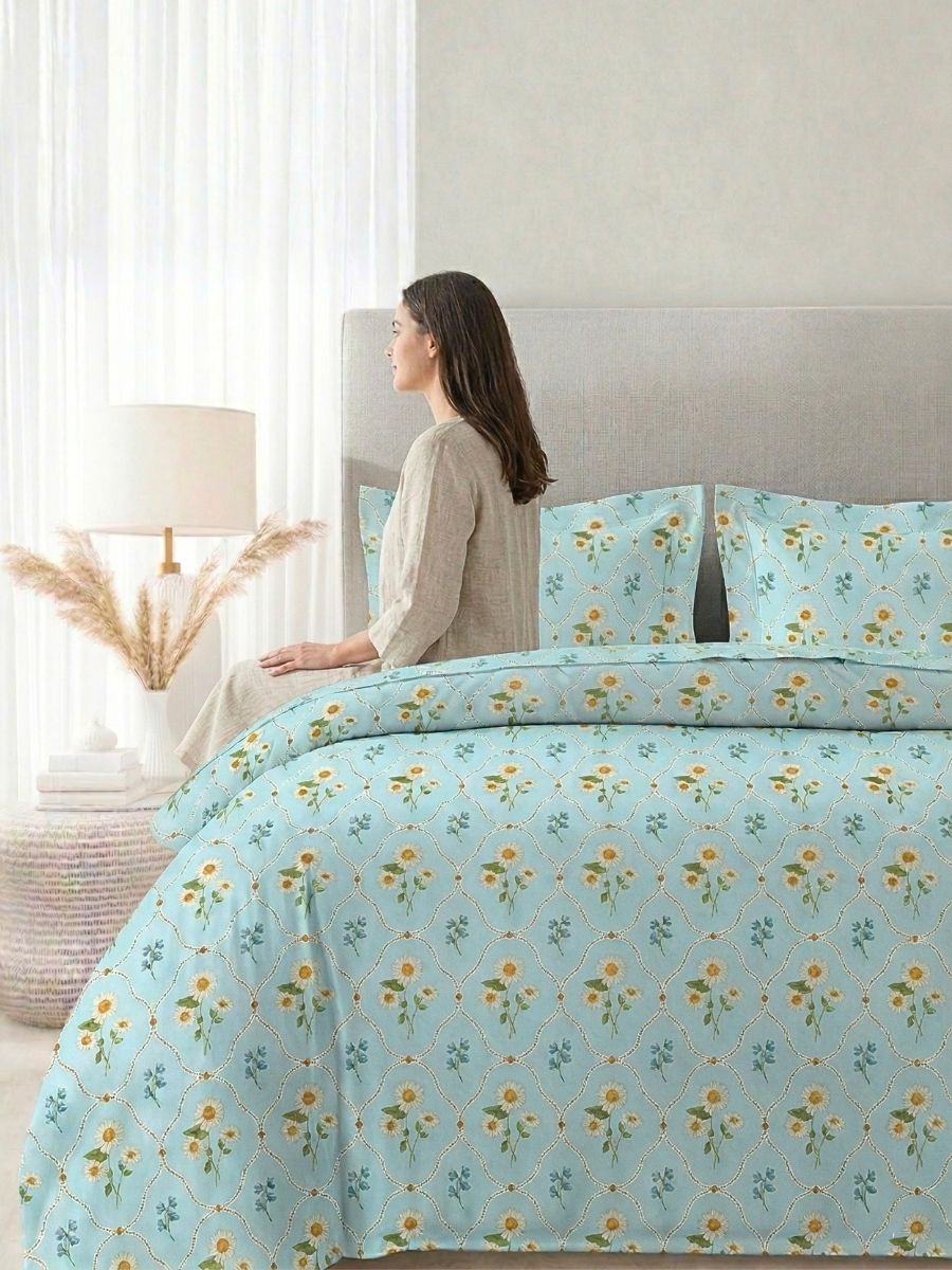 Blended Cotton Double Size Bedsheet with 2 Pillow Covers - Ditsy Daisy