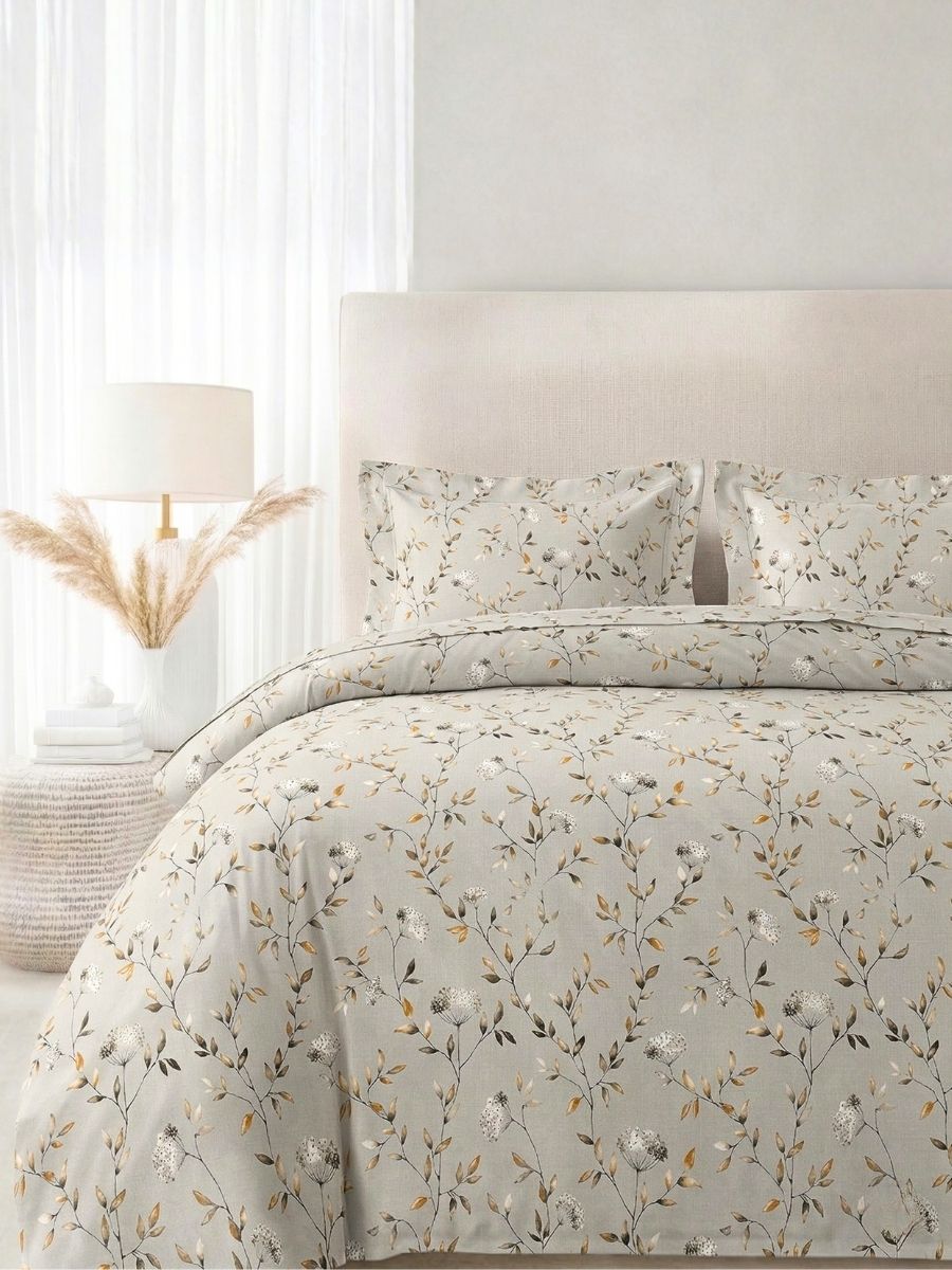 Blended Cotton Double Size Bedsheet with 2 Pillow Covers - Wildflower Veil