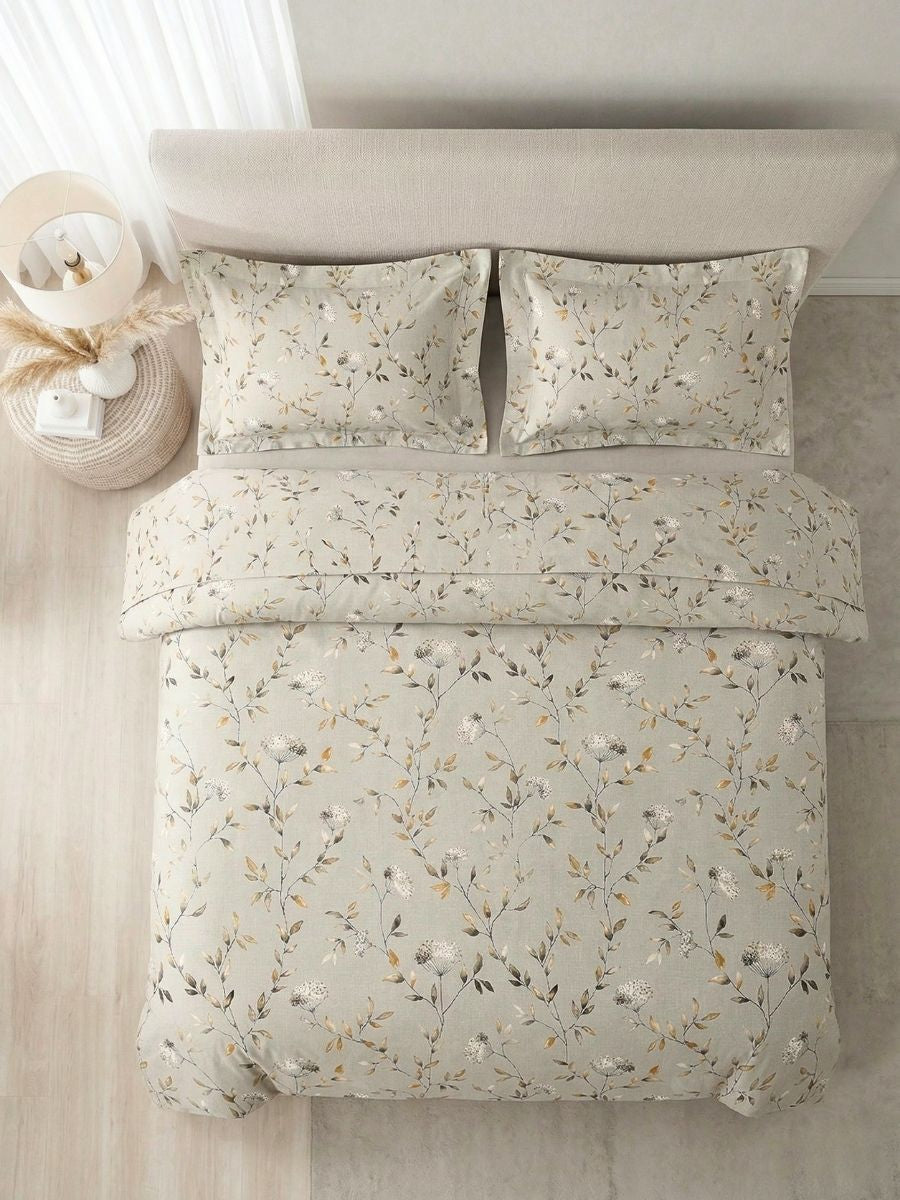 Blended Cotton Double Size Bedsheet with 2 Pillow Covers - Wildflower Veil