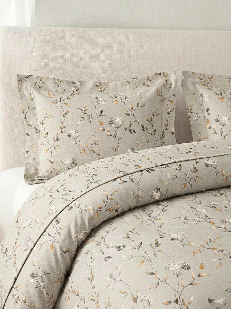 Blended Cotton Double Size Bedsheet with 2 Pillow Covers - Wildflower Veil