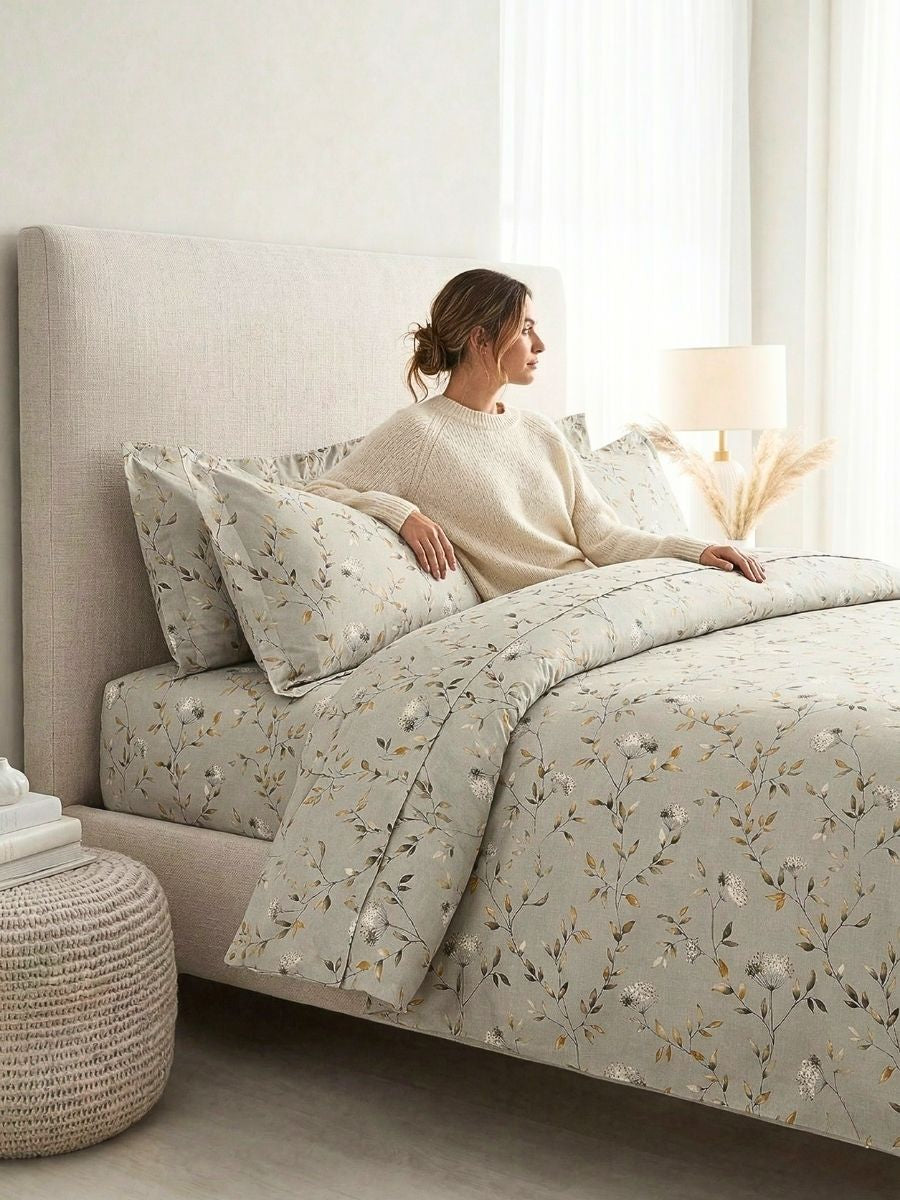 Blended Cotton Double Size Bedsheet with 2 Pillow Covers - Wildflower Veil